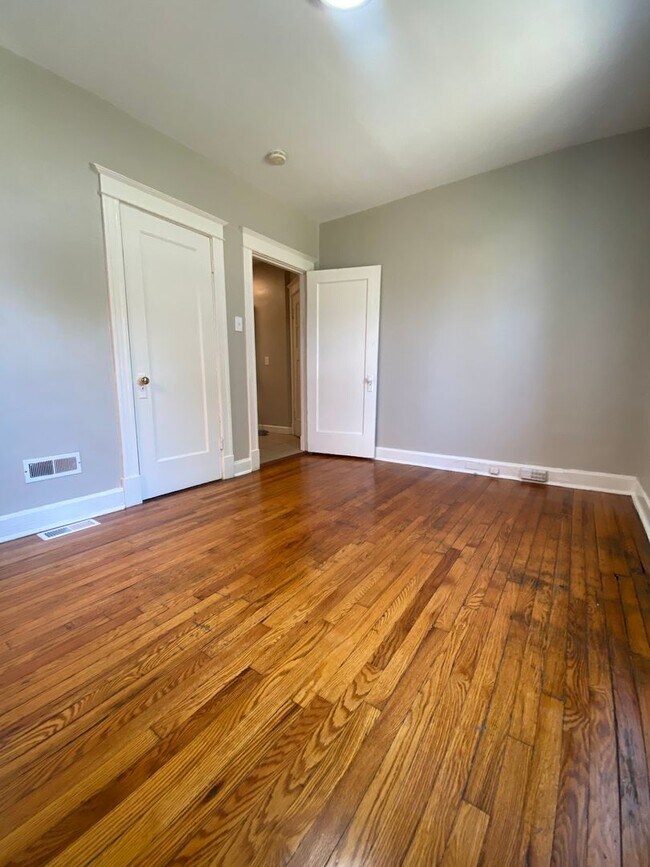 Foto del edificio - Charming 1 bedroom. Professionally Managed.