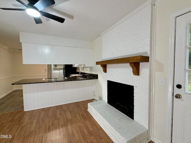 Building Photo - 501 Atchison St