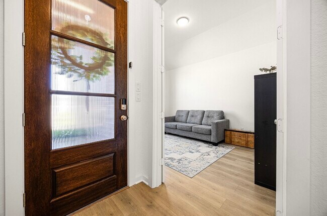Building Photo - 17303 Merigold Hts Dr