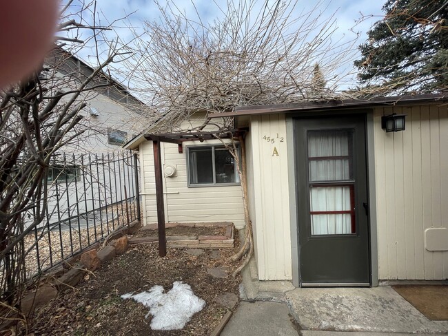 Building Photo - 455 Arapahoe Ave