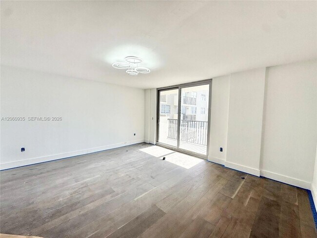 Building Photo - 9273 Collins Ave