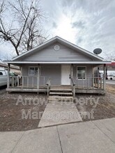 Building Photo - 4825 Fremont St