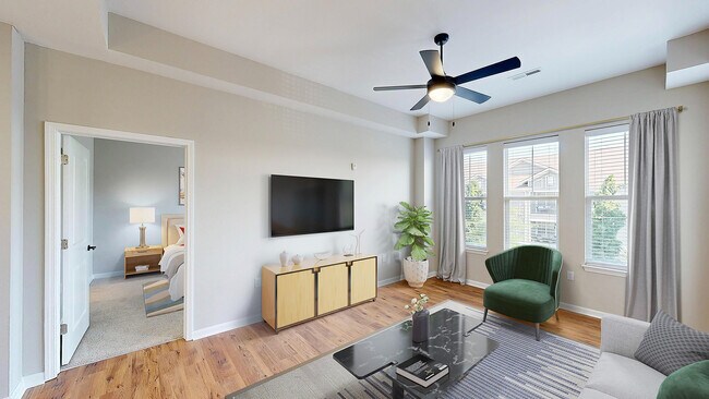 Sala de estar recientemente renovada - Reveal on Cumberland Apartments