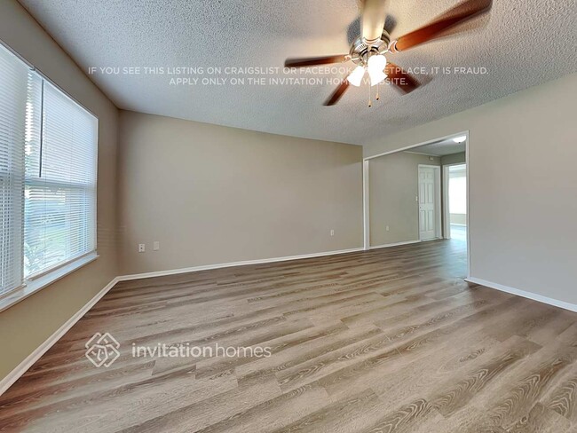Building Photo - 7220 Jenner Ave