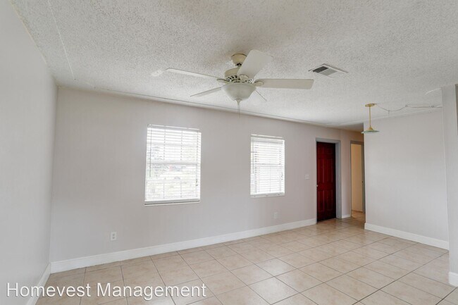 Foto del edificio - 3 br, 1.5 bath House - 8221 Cyers Lane