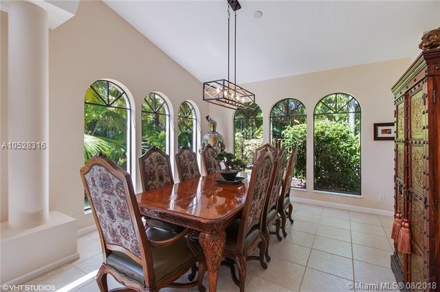 Building Photo - 7674 La Corniche Cir