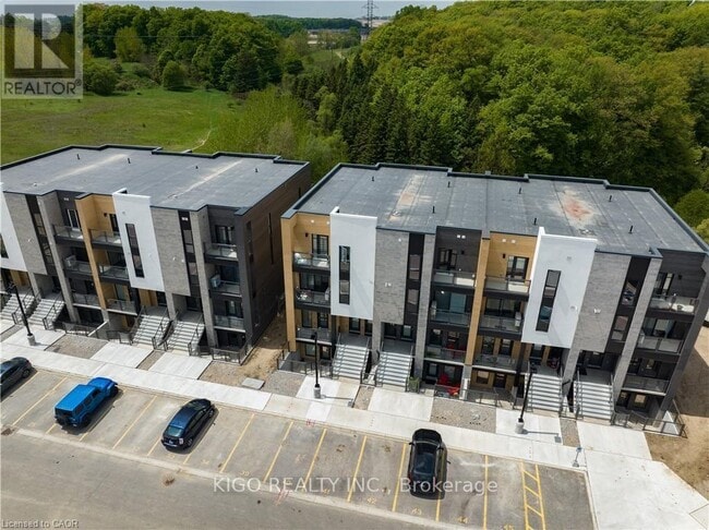 Building Photo - 261 Woodbine Ave