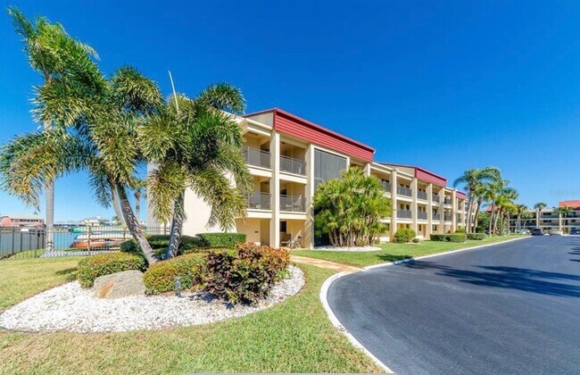 Foto del edificio - 868 Bayway Blvd