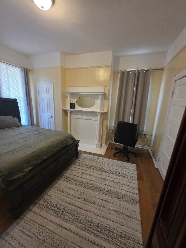 Foto del edificio - 116 Hardy Ave