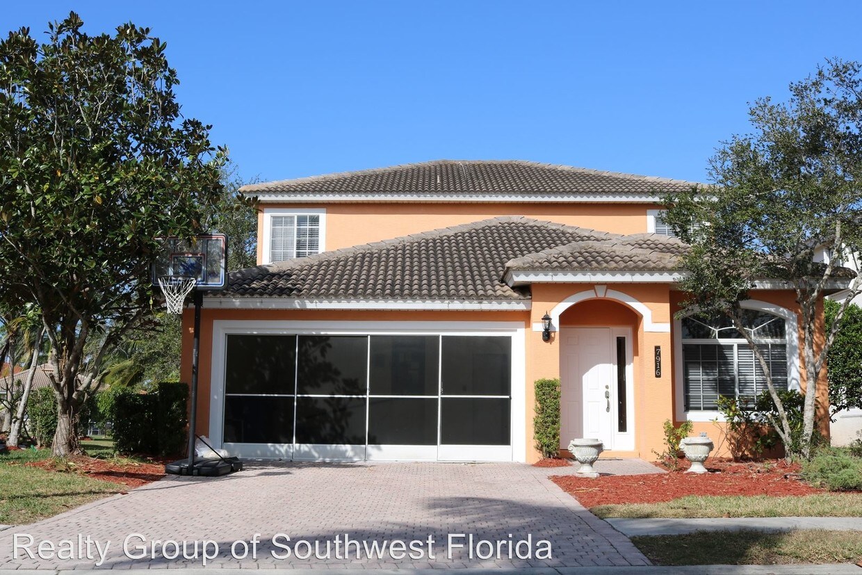 Foto principal - 4 br, 2.5 bath House - 7916 Summer Lake Court