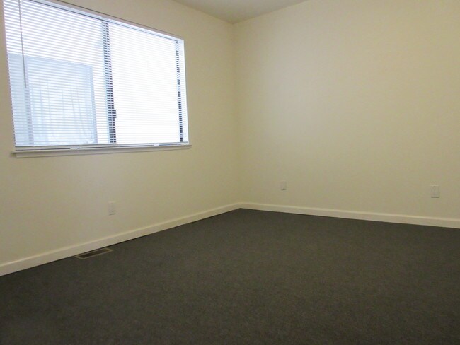 Building Photo - 764 Spruce St