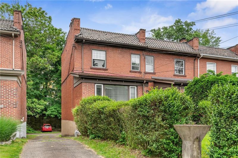 6656 Northumberland St, Pittsburgh, PA 15217 Townhome Rentals in