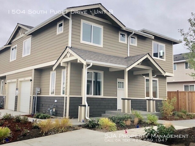 Foto del edificio - BRAND NEW Luxury Townhomes