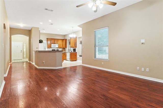 Building Photo - 3504 Llano Tr