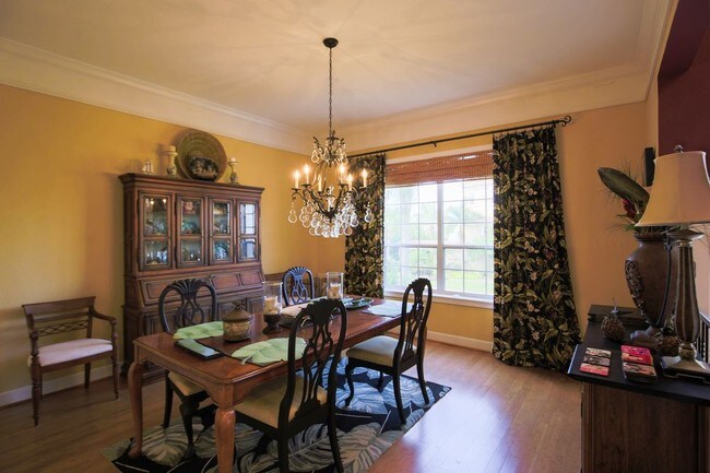 Foto del edificio - Pasadena Furnished Executive Home