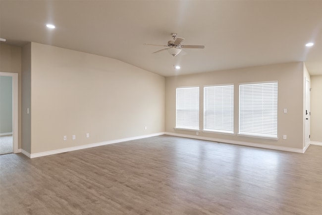 Building Photo - Fully Remodeled Home in West Kennewick – Pets Welcome