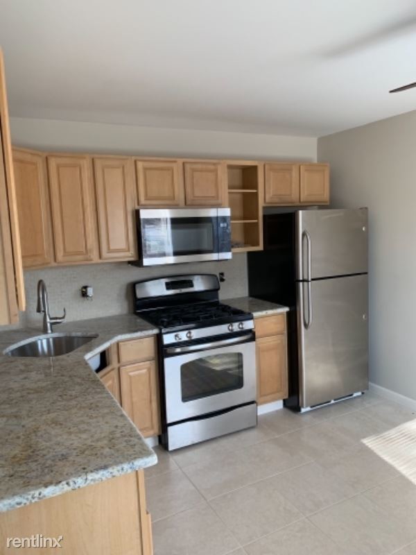 Building Photo - 1 br, 1 bath Apartment - 8 Valiant Ct