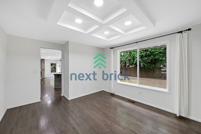 Foto del edificio - "Charming 3-Bedroom Retreat in Mill Creek with Spacious 2,125 Sq. Ft. Layout!"
