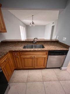 Foto del edificio - 1541 Balfour Point Dr