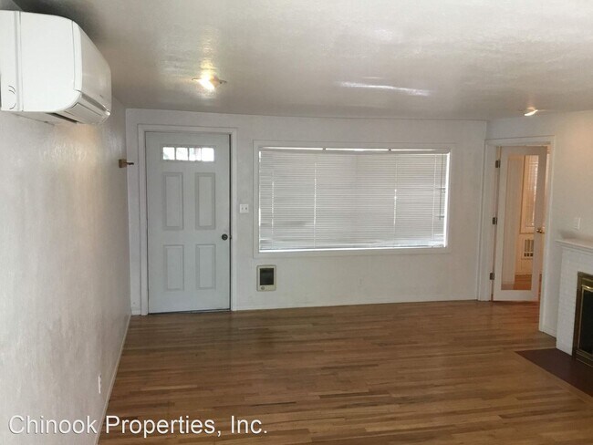 Building Photo - 3 br, 1.5 bath House - 2920 Alder St.