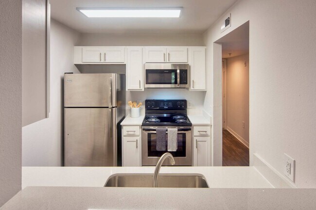 Building Photo - The Crossing at Santa Fe