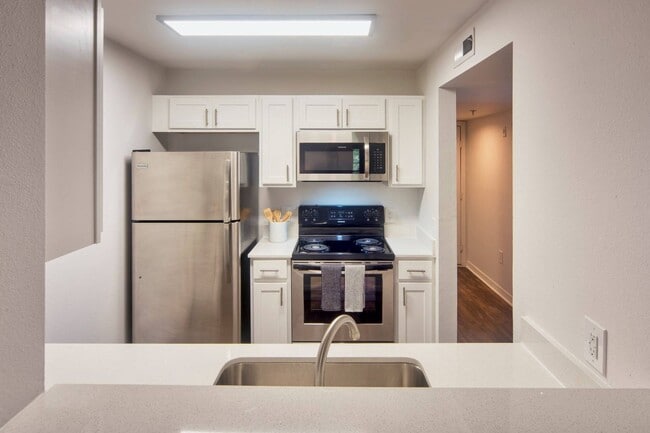 Building Photo - The Crossing at Santa Fe