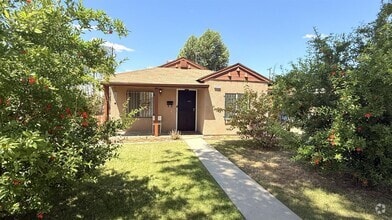 Building Photo - 3517 E Lamona Ave
