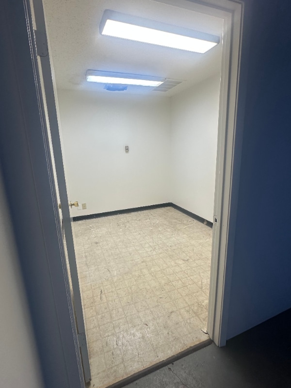 Foto del edificio - 2221 W SW Loop 323