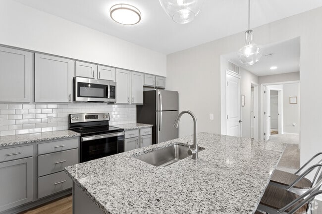 Interior Photo - The Everett Gahanna