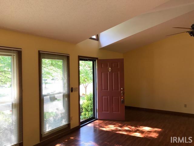 Foto del edificio - 5744 Spring Corner Rd