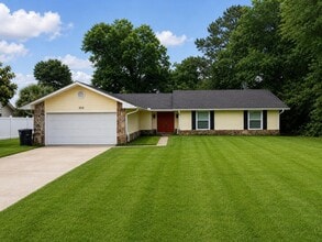Building Photo - 302 Richland Dr