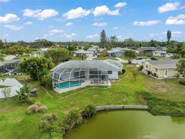 Foto del edificio - 437 Hickory Rd