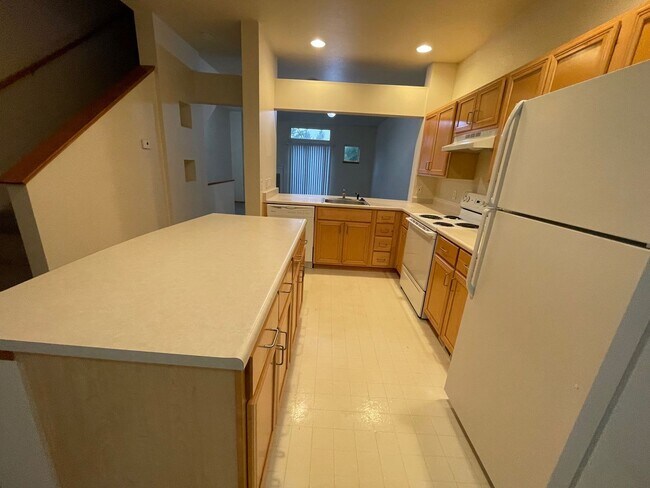 Foto del edificio - 606 SW Dillan Drive ~ Absolutely Lovely To...