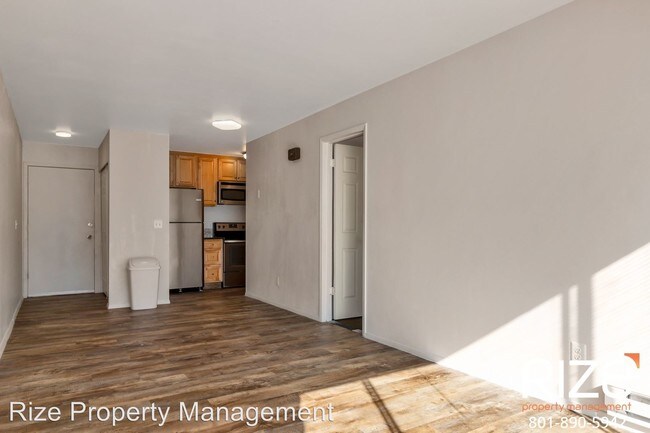 Building Photo - 1 br, 1 bath House - 751 S 300 E #202
