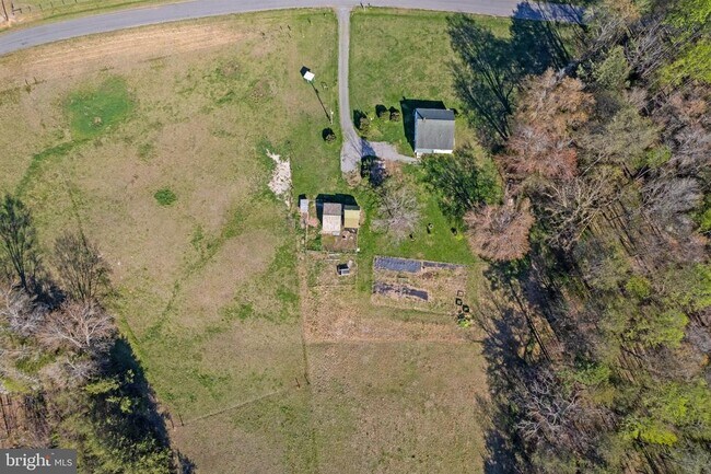 Building Photo - 2143 Mt Pleasant Church Rd
