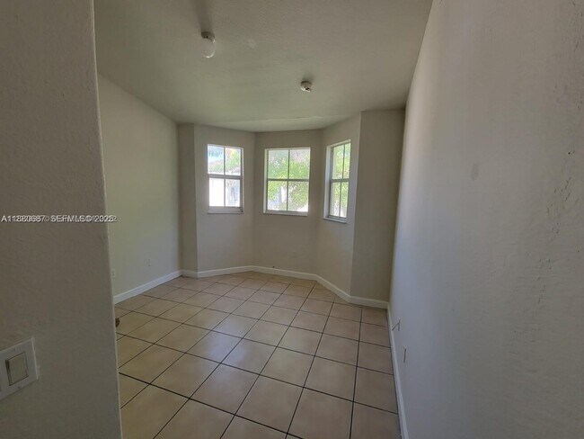 Foto del edificio - 2900 SE 17th Ave