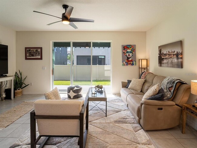 Foto del edificio - 2910 Boxwood Grove Row