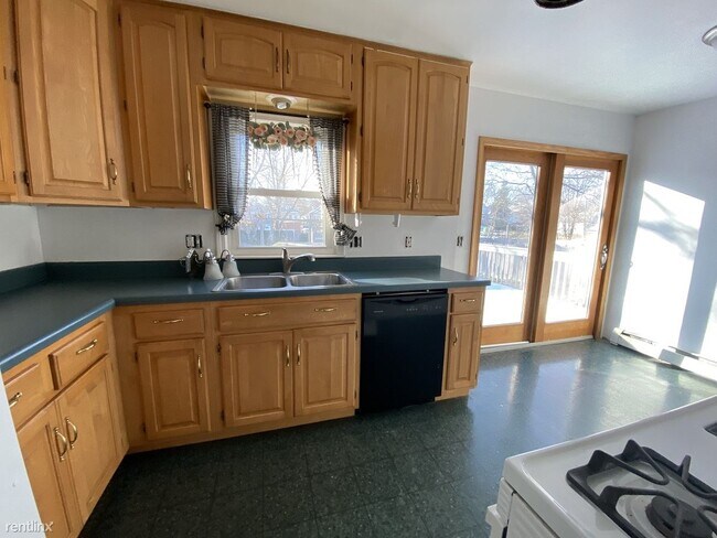 Foto del edificio - 3 br, 1.5 bath House - 208 S Hayford Ave