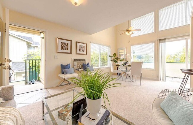 Foto del edificio - Utilities Paid! Modern Loft-Style Condo wi...