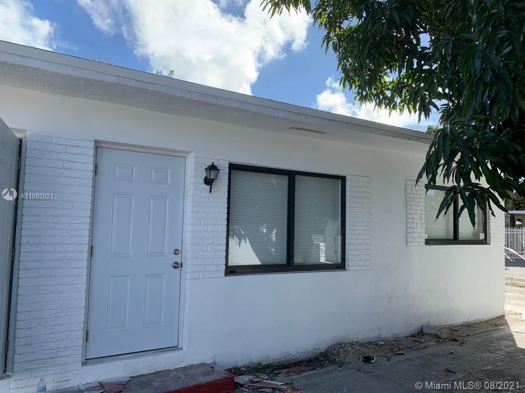 Foto principal - 159 NE 56th St