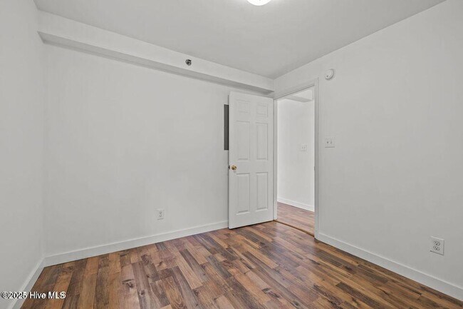 Foto del edificio - 217 W Atlantic Blvd