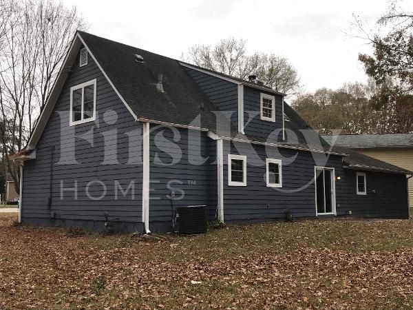 Building Photo - 4500 Glory Dr