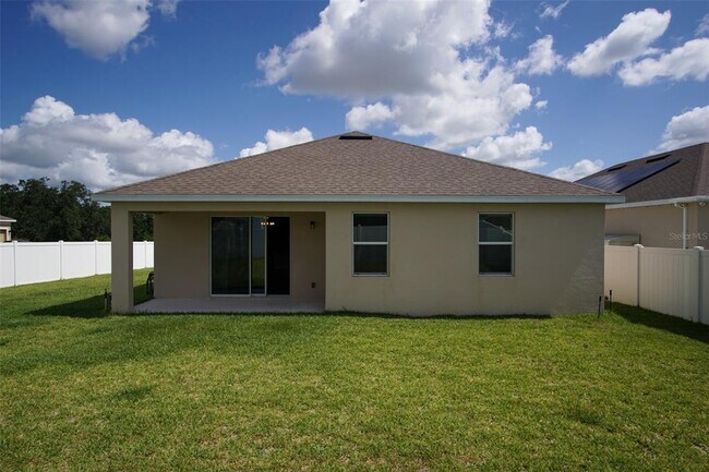 Building Photo - 401 Aragosa Dr
