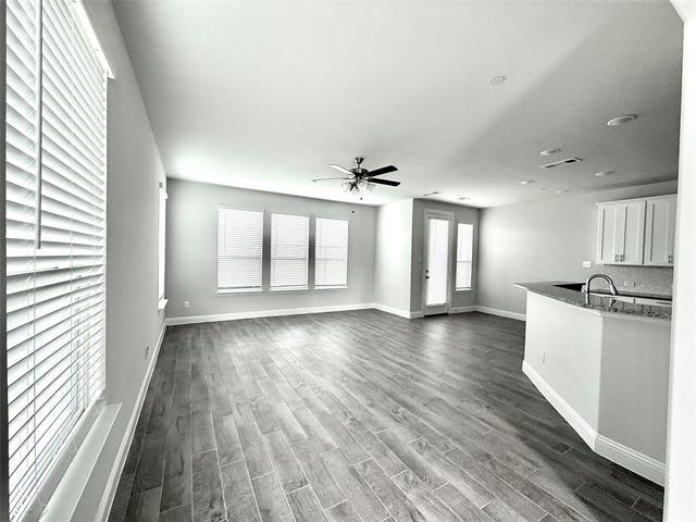 Foto del edificio - 1061 Keswick Dr