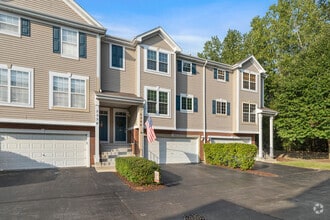 Building Photo - 2340 Hudson Cir