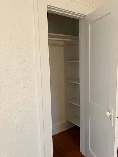 Building Photo - 1134 38th Ave N