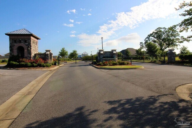 Foto del edificio - 7966 Stream Ridge Rd