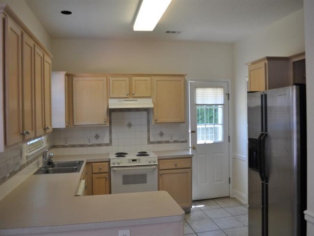 Foto del edificio - 1715 Spencer Drive