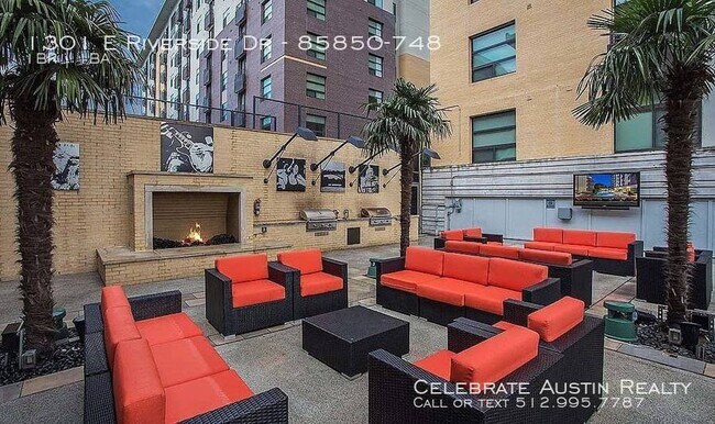 Building Photo - RV Luxury Apartments