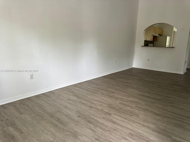 Foto del edificio - 2921 SE 13th Ave